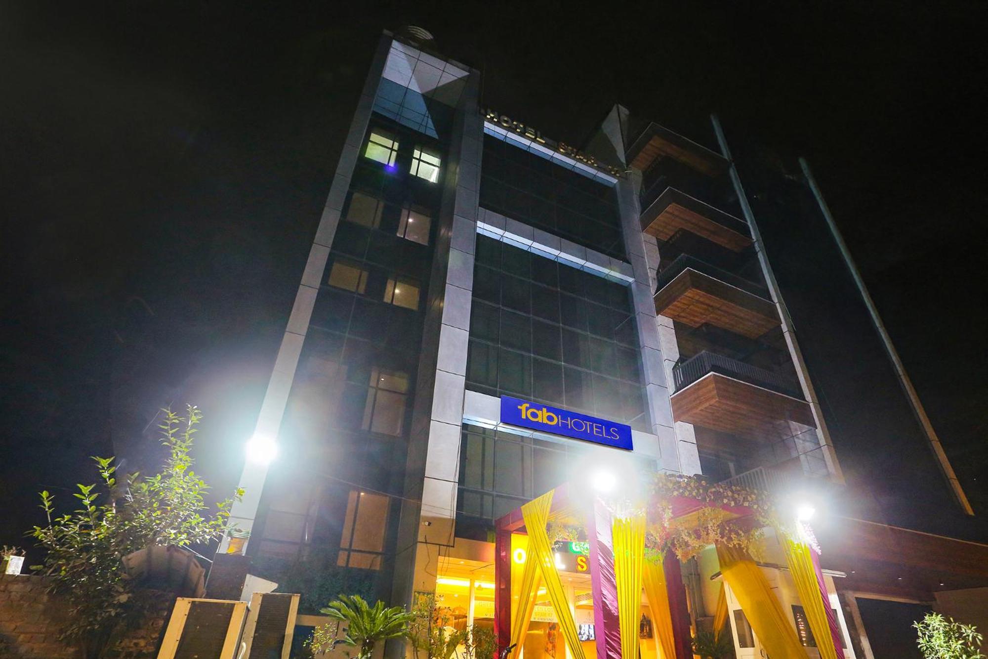 Fabhotel Prime Star 17 - Nr Yashobhoomi Convention Centre Delhi  Esterno foto