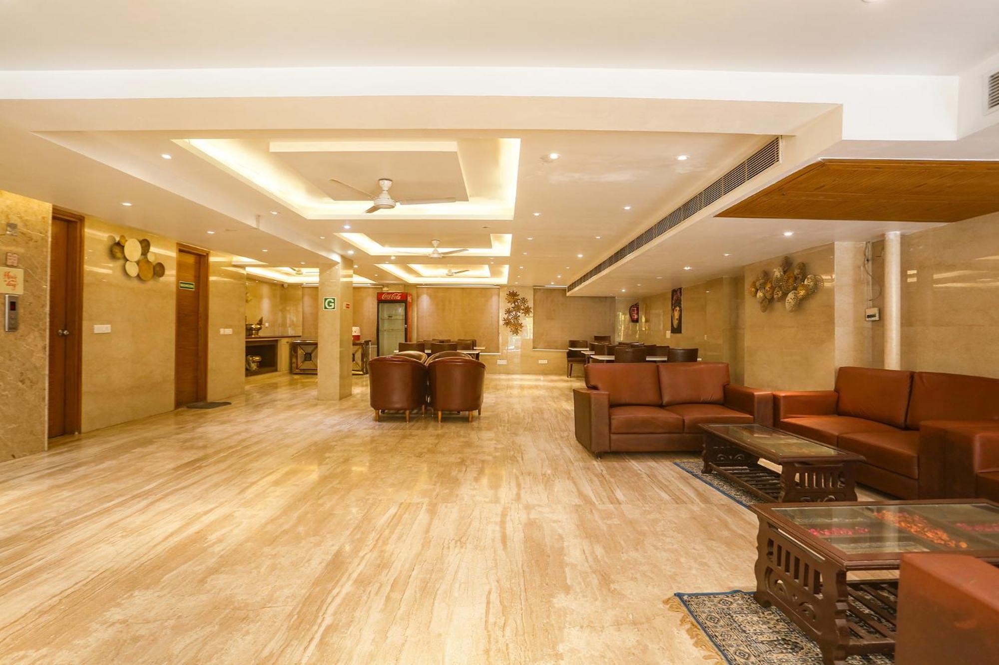 Fabhotel Prime Star 17 - Nr Yashobhoomi Convention Centre Delhi  Esterno foto