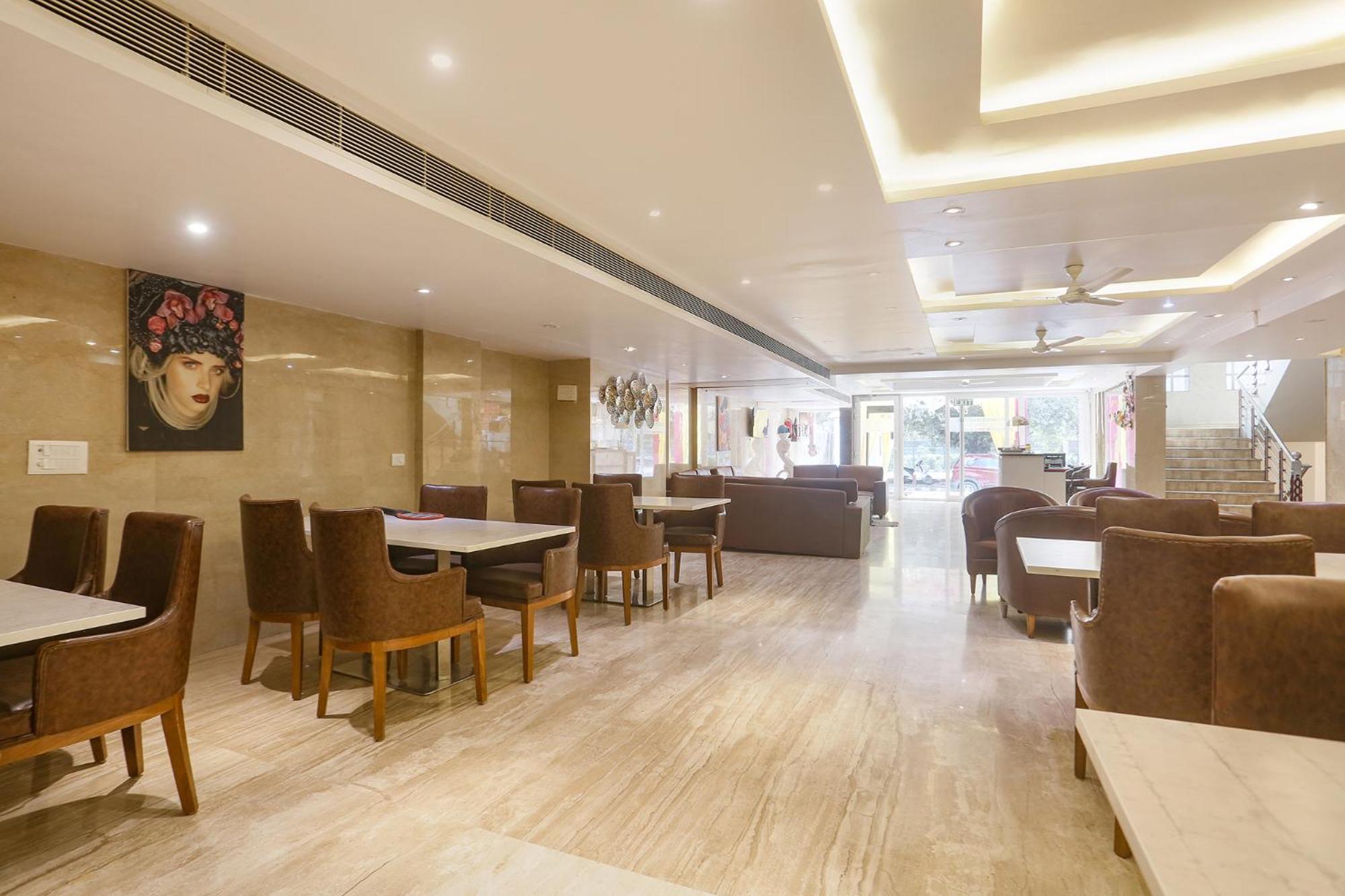 Fabhotel Prime Star 17 - Nr Yashobhoomi Convention Centre Delhi  Esterno foto